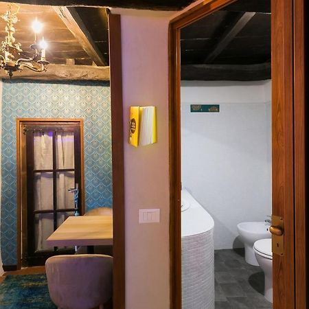Opera Suites - Le Notti Bianche Calcata Eksteriør billede